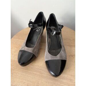 Dansko Women's Gray and Black Bonnie Mary Jane Heel Pumps Size 42 Dark Academia